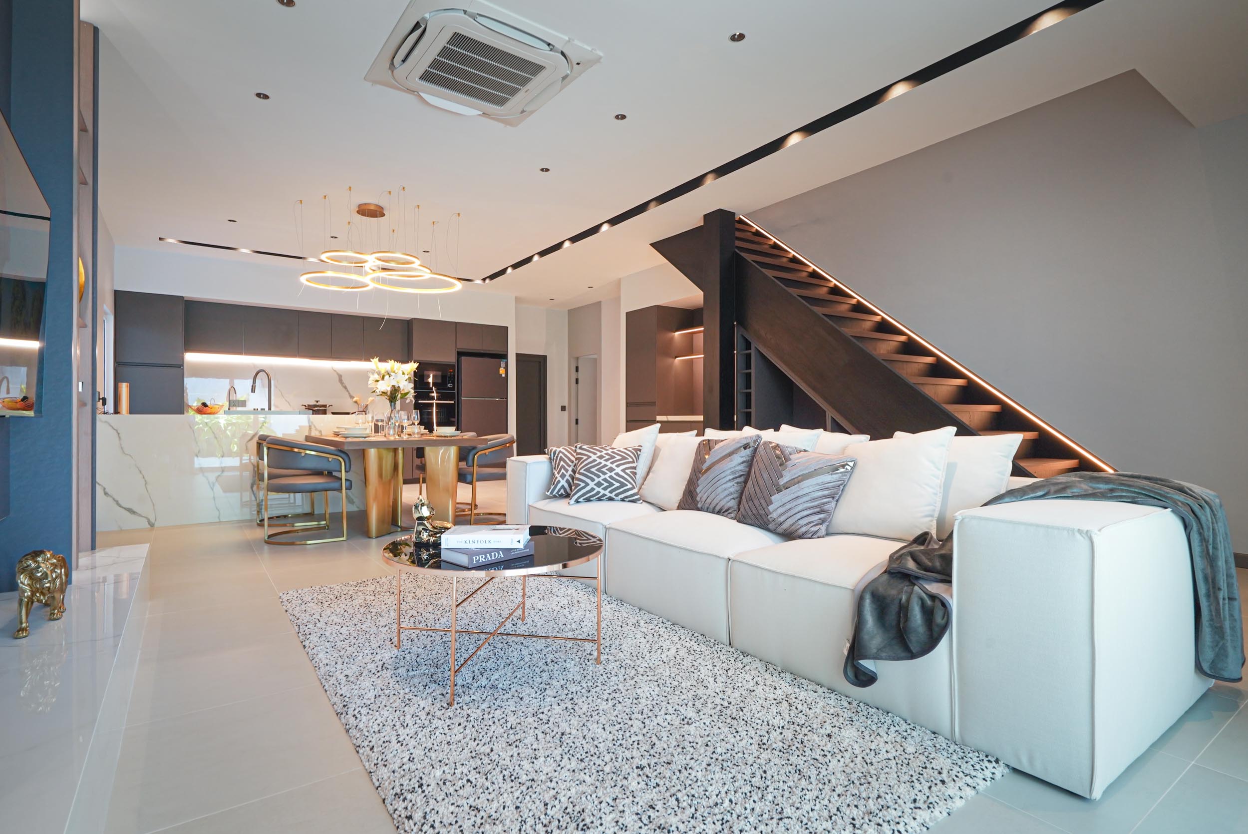 house 38 Pool Villa Pattaya - Image 2